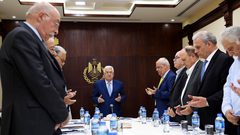 أبوالرب يستعرض القراءة القانونية لعضوية اللجنة التنفيذية بالمنظمة