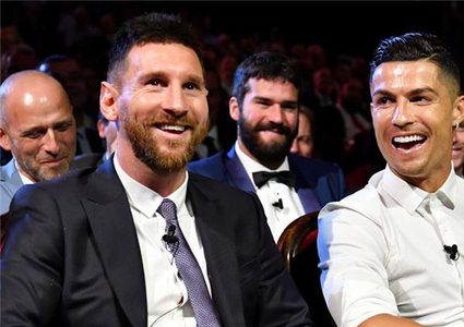 كومان لا يفضل ميسي على كريستيانو