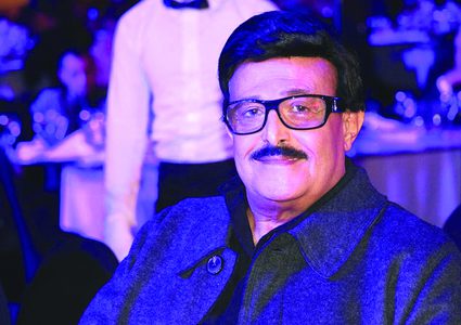 سمير غانم يدخل العزل الصحي بسبب كورونا