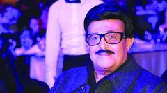 سمير غانم يدخل العزل الصحي بسبب كورونا