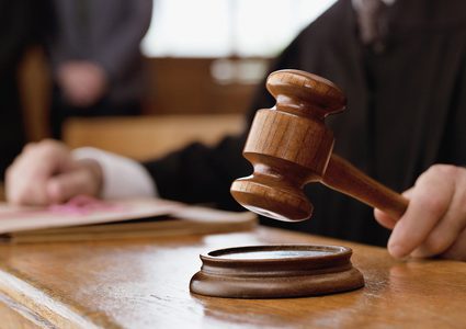 الحكم بالسجن 15 سنة وغرامة مالية لمدان بتهمة الاتجار بالمخدرات