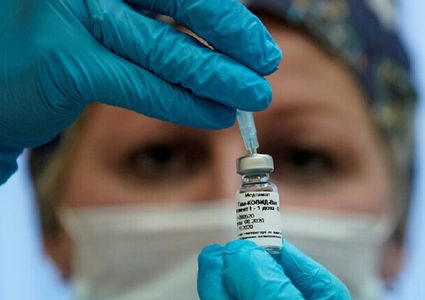 العاهل المغربي يأمر باعتماد التطعيم المجاني ضد فيروس كورونا