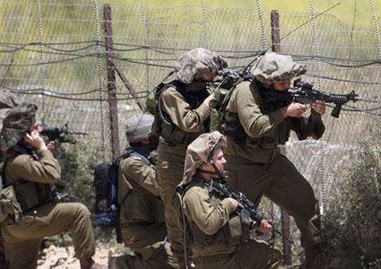 الاحتلال يمنع المزارعين من الوصول إلى أراضيهم شرق يطا