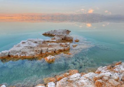 البحر الميت.. اكتشاف مواد طبيعة يمكن أن تحدث ثورة على الأرض