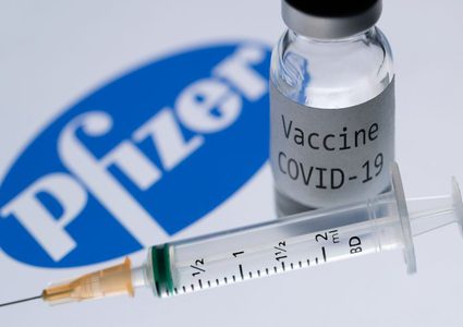 وصول أول شحنة من لقاح "فايزر" إلى "إسرائيل"