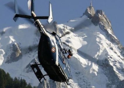 مقتل 5 أشخاص بتحطم مروحية في جبال الألب الفرنسية