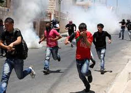 إصابات بالاختناق بقرية المغير شمال شرق رام الله