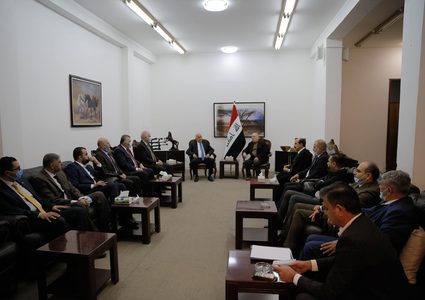 الرجوب يطلع قادة الأحزاب العراقية على آخر المستجدات السياسية