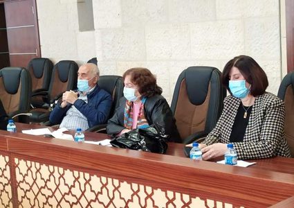 اجتماع طارئ لتدارس تداعيات الوضع الوبائي في محافظة نابلس
