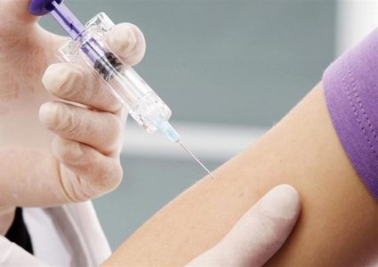 هل يسبب لقاح فايزر العقم للنساء ؟