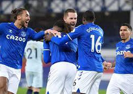 تشيلسي يفقد فرصة صدارة البريمرليغ بخسارته أمام إيفرتون