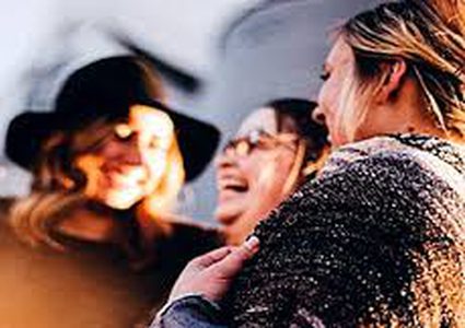 كيف تطور مهاراتك الإجتماعية ؟