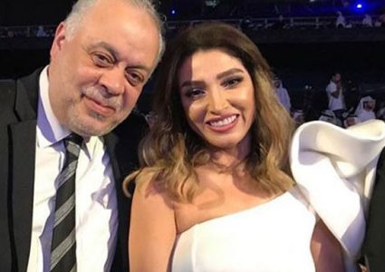 أشرف زكي يكشف مفاجأة تخص زوجته مع الفنان المتهم بالتطبيع