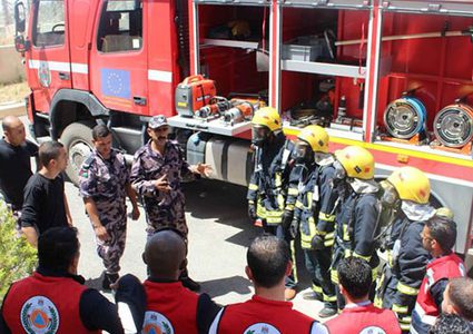 الدفاع المدني يقدم إرشادات للمواطنين بخصوص المنخفض الجوي