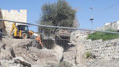 أعمال تجريف بالقرب من مدخل المقبرة اليوسفية بالقدس