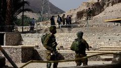 أريحا: مستوطنون يقتحمون تل السلطان الأثري