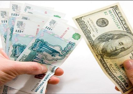 الروبل الروسي يصعد بأكثر من 9% أمام الدولار