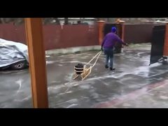 الجليد يشل العاصمة الأوكرانية