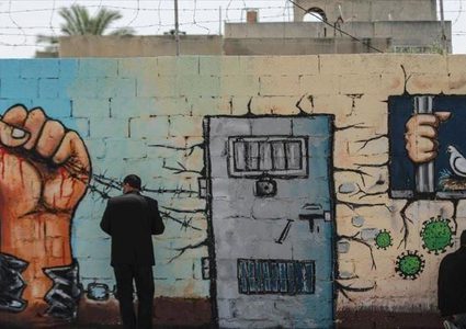 مسؤول إسرائيلي يعارض صفقة تبادل الأسرى مع حماس