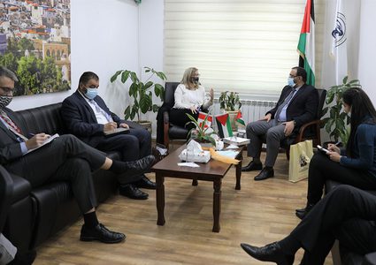 براك يبحث مع ممثلة كندا لدى فلسطين سبل تعزيز التعاون المشترك