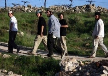 مواطنون يتصدون لهجوم المستوطنين في ياسوف شرق سلفيت