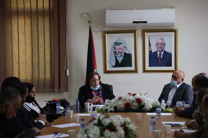الرجوب يبحث مع وزيرة الصحة آخر مستجدات الوضع الوبائي في جنين