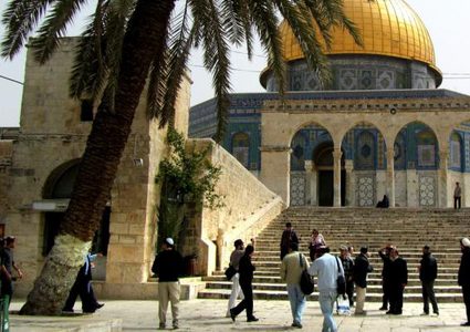 115 مستوطنا يقتحمون المسجد الأقصى