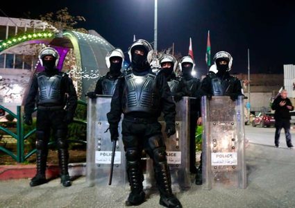 الحكومة: تعليق إغلاق محافظات نابلس والخليل وبيت لحم وطولكرم