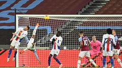 بالفيديو ... هدف أكروباتي من ركلة خلفية في البريمرليغ