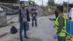 سعد يكشف تفاصيل توزيع منحة العمال المتضررين من جائحة كورونا