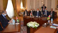 ما مرتكز الاجتماع الثلاثي لوزراء خارجية مصر والأردن وفلسطين ؟