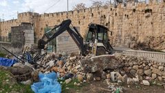 حفر وتجريف في مقبرة الشهداء في القدس