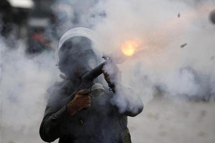 جنين: اصابة شاب بقنبلة غاز اطلقتها قوات الاحتلال