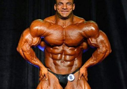 رقم هائل.. كم ينفق المصري "بيغ رامي" على عضلاته "شهريا"؟