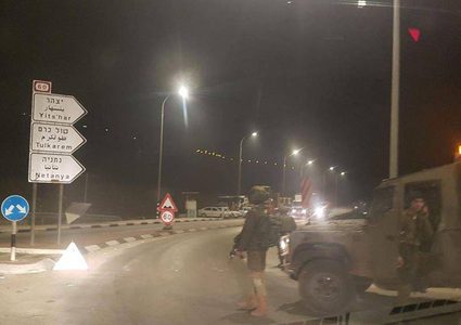 مستوطنون يعتدون على مواطن واغلاق حاجز زعترة جنوب نابلس