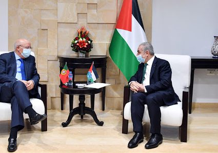 اشتية يبحث مع وزير خارجية البرتغال آخر المستجدات السياسية