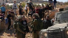 قوات الاحتلال تغلق الموقع الأثري في سبسطية