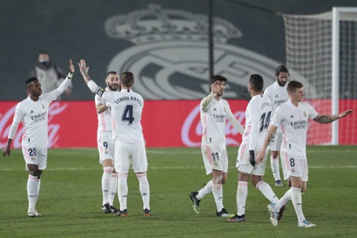 بيريز يغازل نجم ريال مدريد ويصفه بـ"صفقة الشتاء"