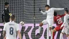 ريال مدريد يواصل صحوته بالفوز على غرناطة