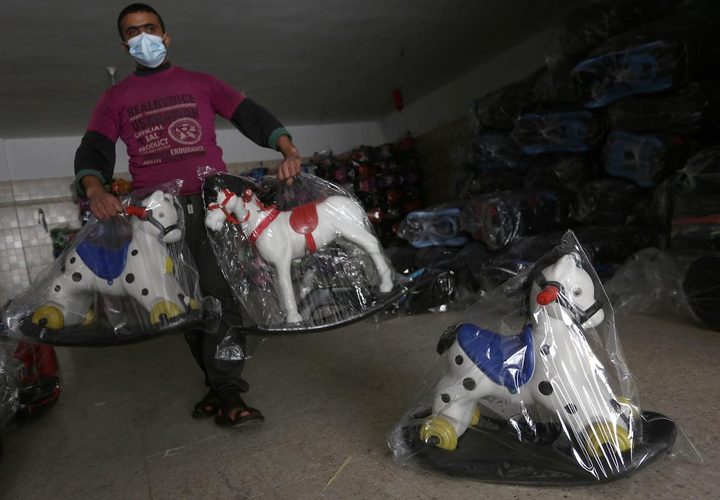 صناعة ألعاب الأطفال في مصنع بلاستيك بخانيونس جنوب قطاع غزة