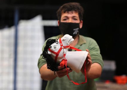 صناعة ألعاب الأطفال في مصنع بلاستيك بخانيونس جنوب قطاع غزة