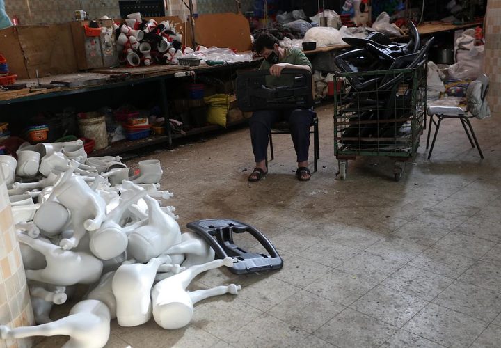 صناعة ألعاب الأطفال في مصنع بلاستيك بخانيونس جنوب قطاع غزة