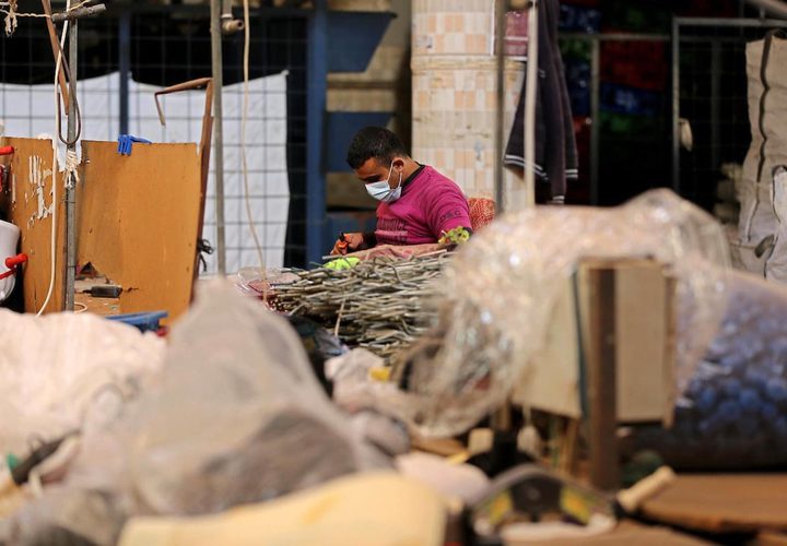 صناعة ألعاب الأطفال في مصنع بلاستيك بخانيونس جنوب قطاع غزة