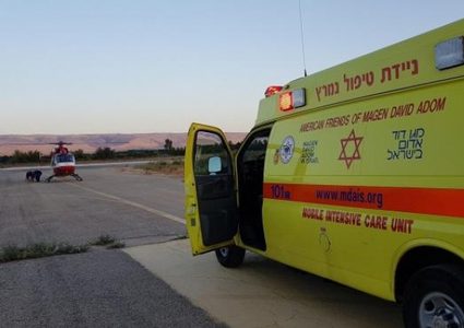 إصابتان إحداهما خطيرة في حادث طرق قرب كفر قاسم