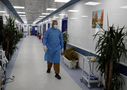 العراق يحجز 16 مليون جرعة من لقاح كورونا