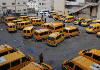 قرار بإلزام سائقي الحافلات والمركبات العمومية بزي رسمي