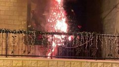 إضرام النار في شجرتي الميلاد في مدينة سخنين