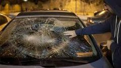 مستوطنون يرشقون سيارات المواطنين بالحجارة قرب بلدة سنجل