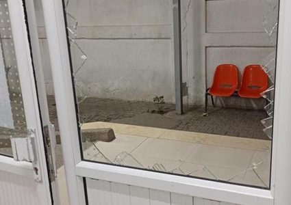 صحة غزة تستنكر استهداف الاحتلال لمحيط مستشفى الدرة