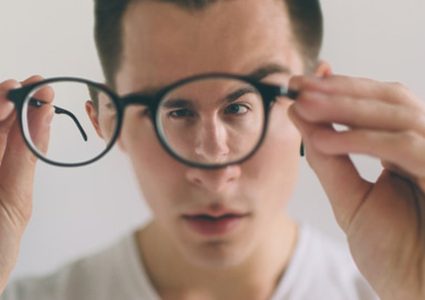 تحذير.. نقص هذا الفيتامين يضعف قدرة الإبصار